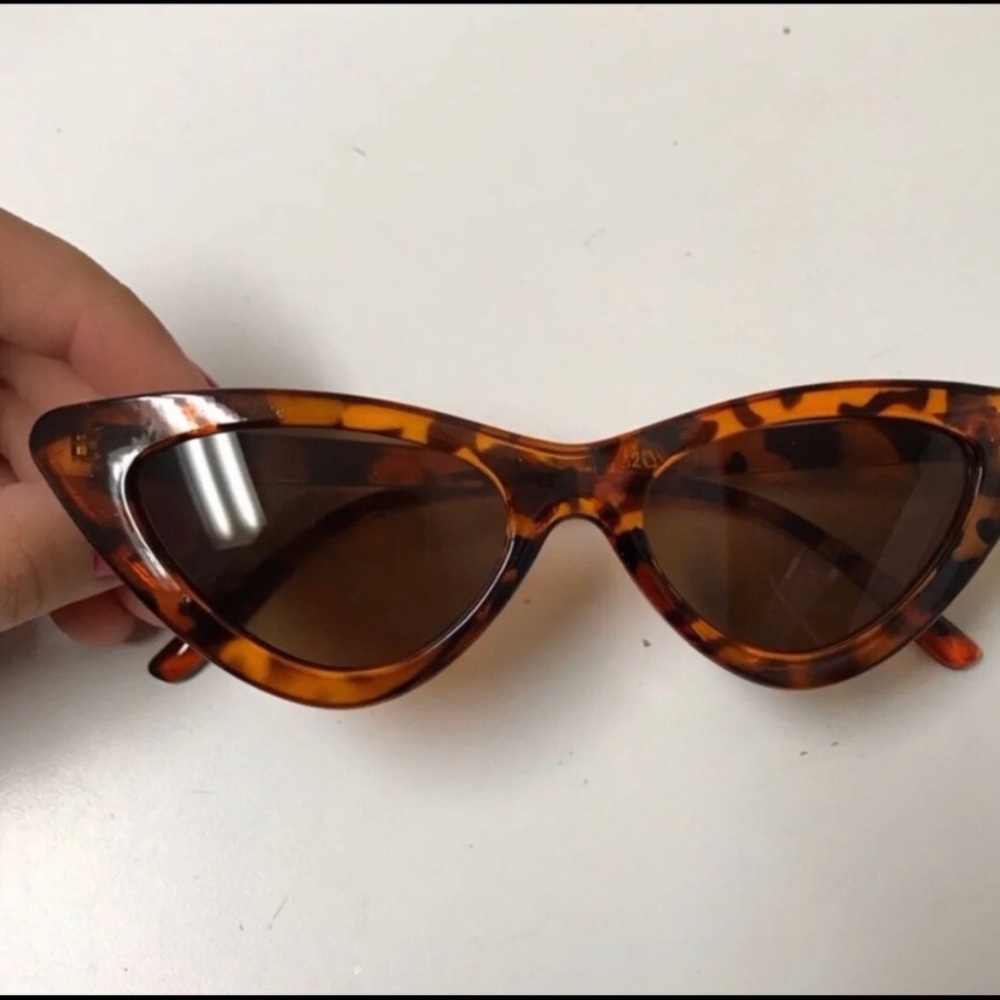 Vintage Retro Tortoise Shell Cat Eye Sunglasses